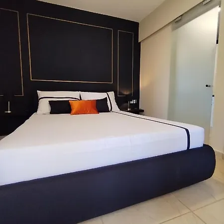 Cozy With Sea View Apartamento Premantura